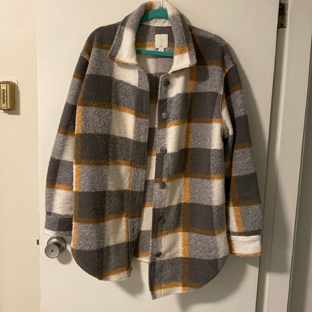 Best shacket EVER so cozy size L